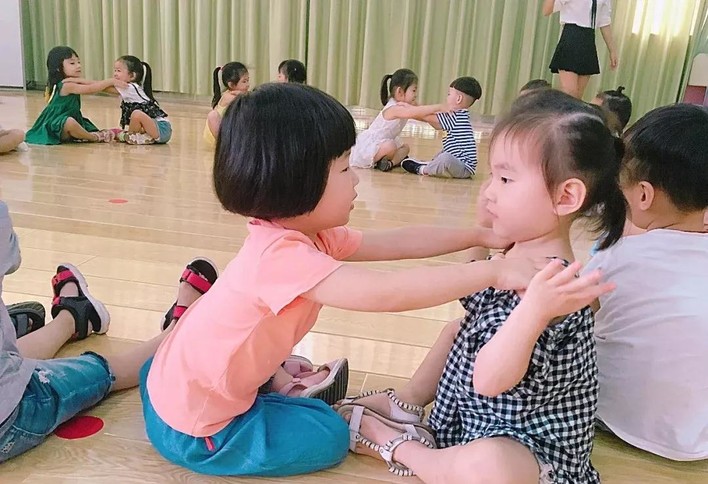 幼儿园奥尔夫游戏教学